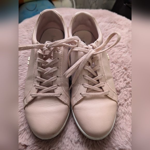 Lacoste Rey Lace Sneakers - Picture 3 of 9